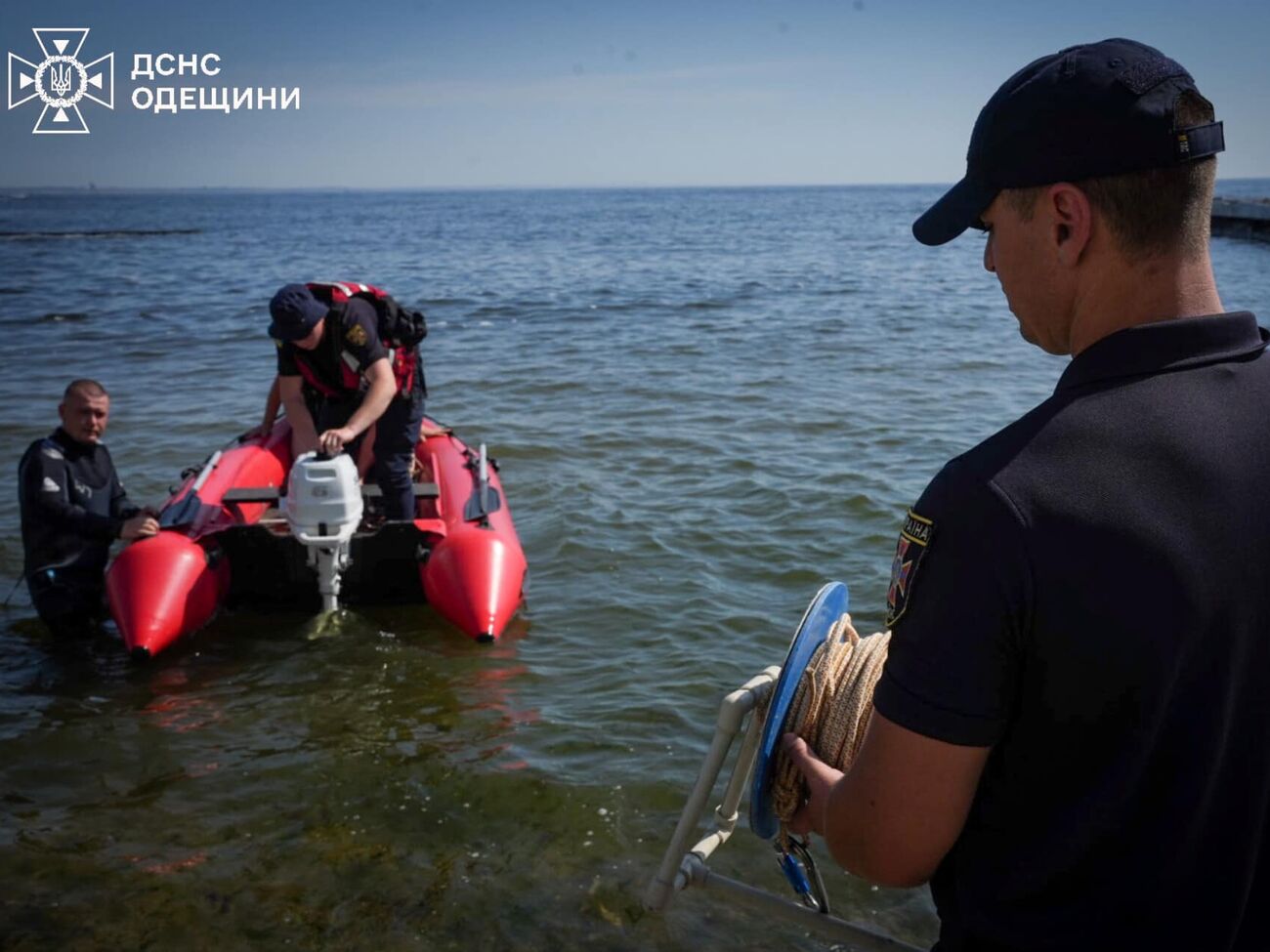 Тело полицейской одесские спасатели продолжают искать спустя сутки после происшествия