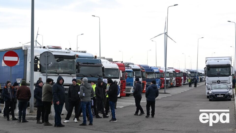 Поляки періодично блокували українські вантажівки з листопада 2023 року
