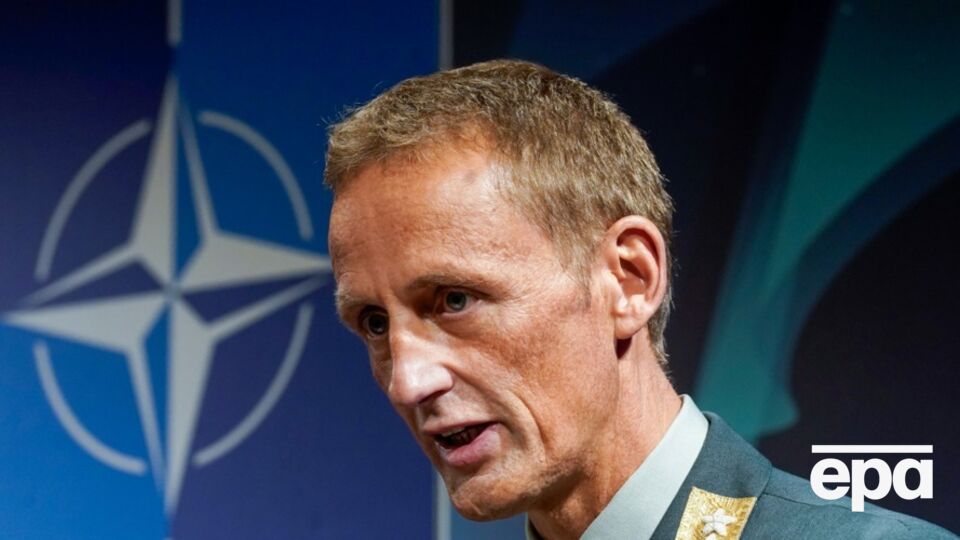Кристофферсен отметил, что России потребуется меньше времени на восстановление, чем ожидалось ранее