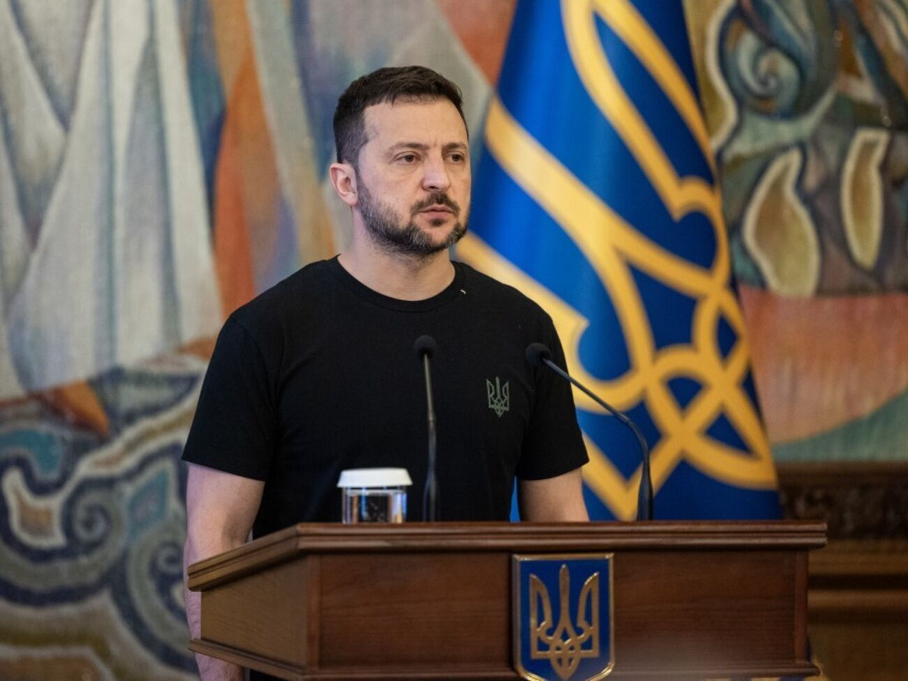 Украина может найти модель для переговоров с РФ, отметил Зеленский