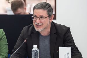 Для Азии, Африки и Латинской Америки противостояние Запада и России – это противостояние между плохими колониалистами и хорошими антиколониалистами, и Украина на стороне плохих