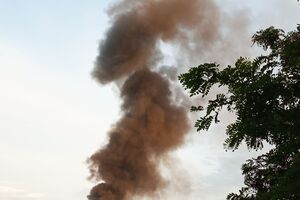 У Дніпрі виникла пожежа після прильотів