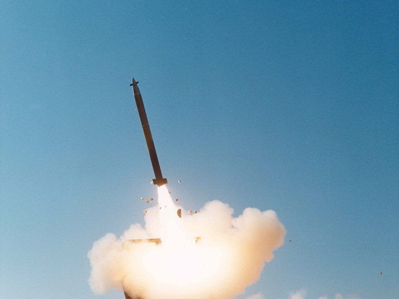 Україна вже може бити по РФ американськими боєприпасами GMLRS і артилерією