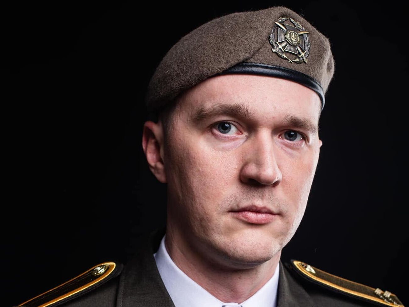 Нам не хотят давать оружие, но могут продать. Так что мы или станем богатыми, или сдохнем