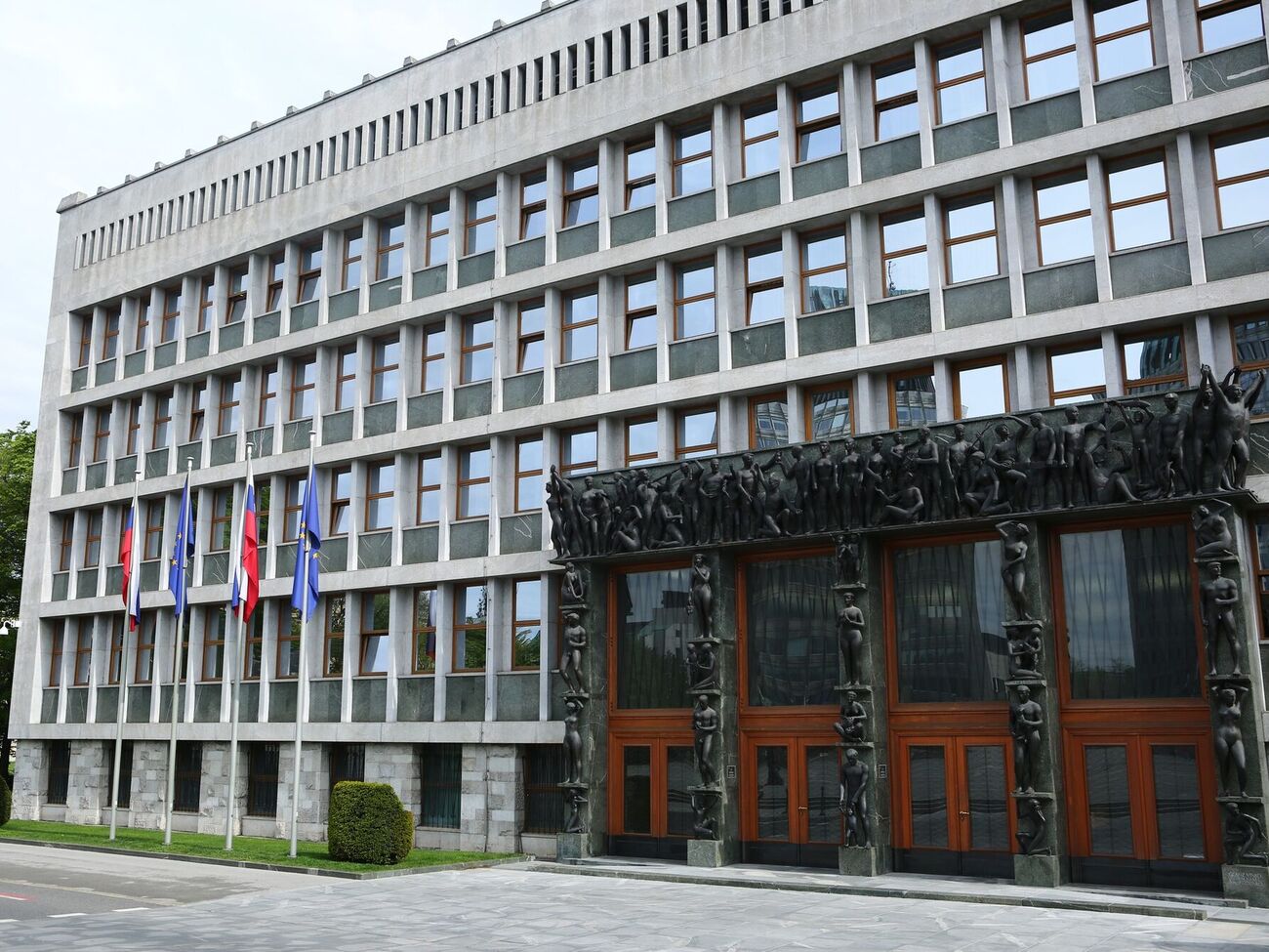 Рішення про визнання Палестини незалежною державою підтримало 52 депутати парламенту Словенії