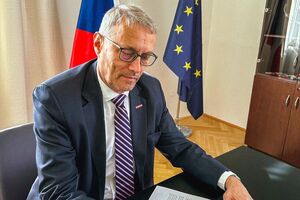 Дворжак закликав бельгійське головування затвердити рамки переговорів про вступ у ЄС для України й Молдови