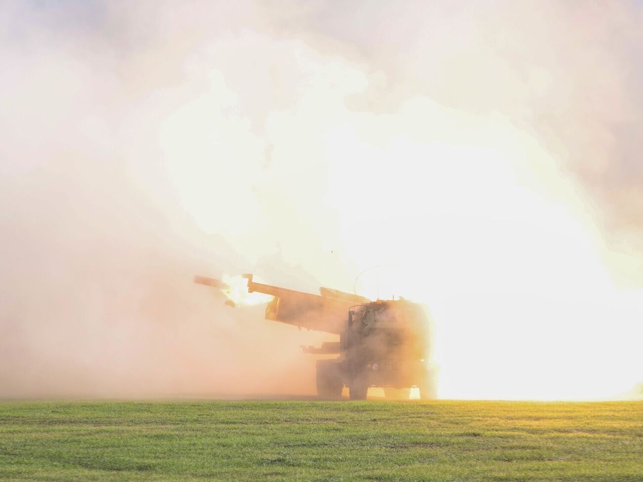 ЗМІ повідомили про удари України по РФ з установок HIMARS