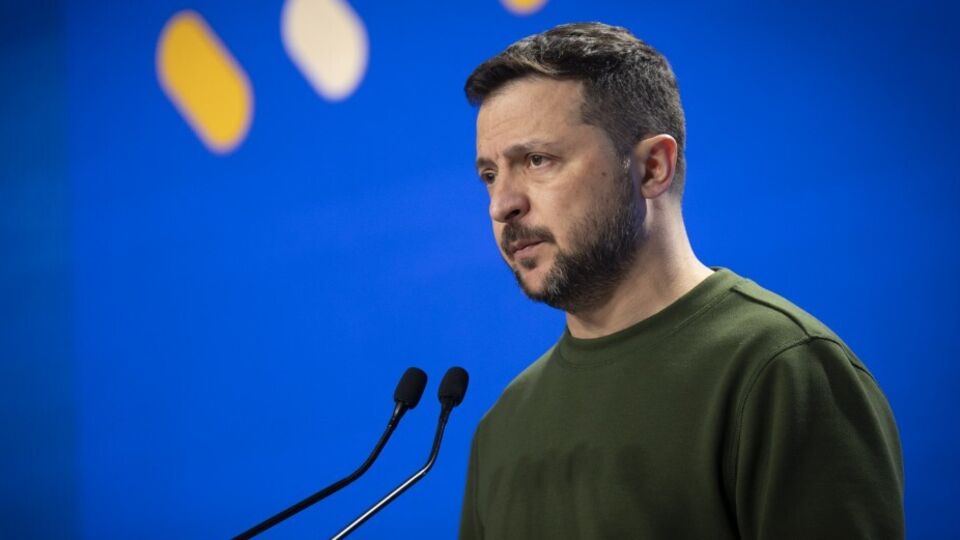 В проекте коммюнике саммита мира мирный план Зеленского не является безальтернативным для урегулирования войны, отметили СМИ