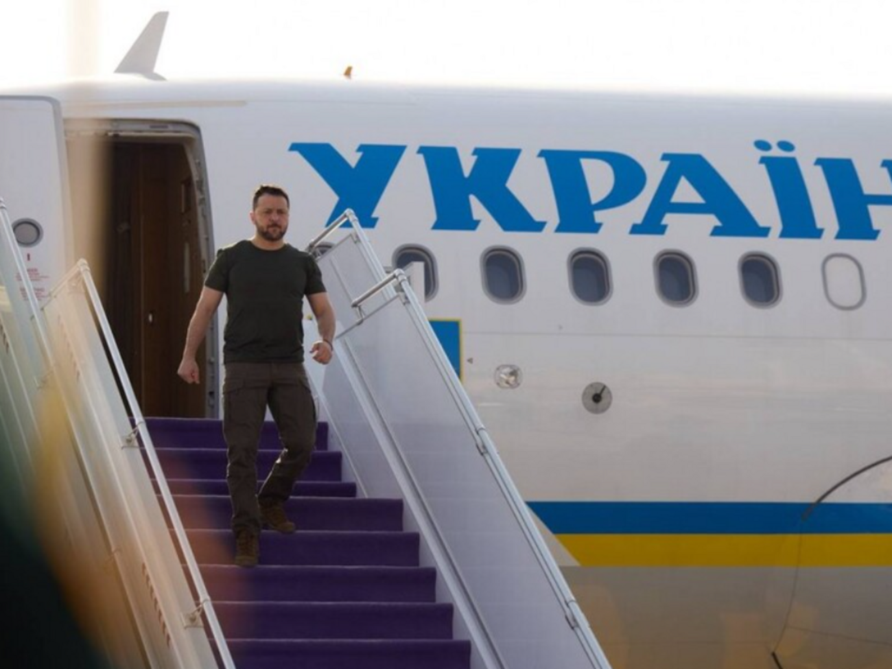 Зеленский во Франции, кроме участия в юбилейных мероприятиях, проведет ряд важных встреч, в том числе с Макроном и Байденом