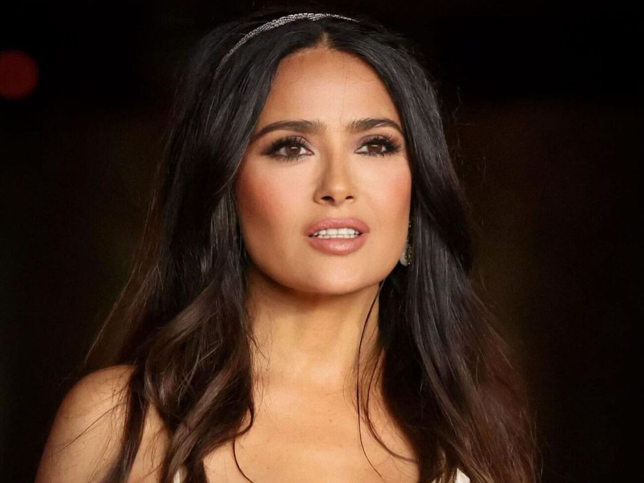 Гаєк народилася 2 вересня 1966 року в Мексиці