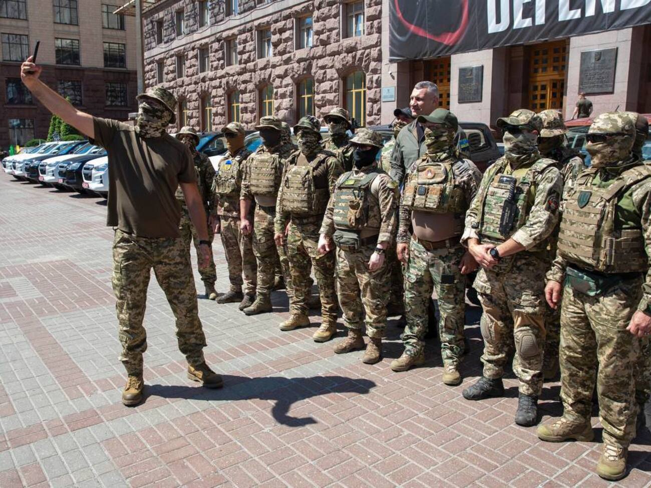 Мэр Киева отметил, что в целом на оснащение 7-й бригады ССО Киев недавно направил 50 млн грн