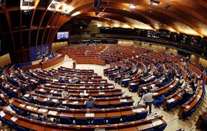 Депутати ПАРЄ закликали ЄС вжити рішучіших заходів, систематично запроваджувати нові санкції й повністю заборонити імпорт російської металургійної продукції