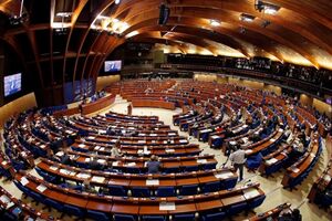 Депутати ПАРЄ закликали ЄС вжити рішучіших заходів, систематично запроваджувати нові санкції й повністю заборонити імпорт російської металургійної продукції
