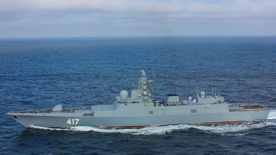 Фрегат "Адмирал Горшков" прямує на Кубу у складі загону ВМФ РФ