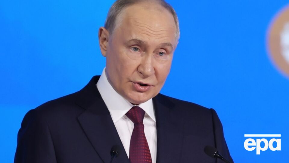Путін заявив, що Росія не має "імперських амбіцій"