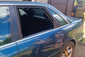 Російський безпілотник атакував автомобіль несподівано, просто посеред дороги, зазначили в поліції