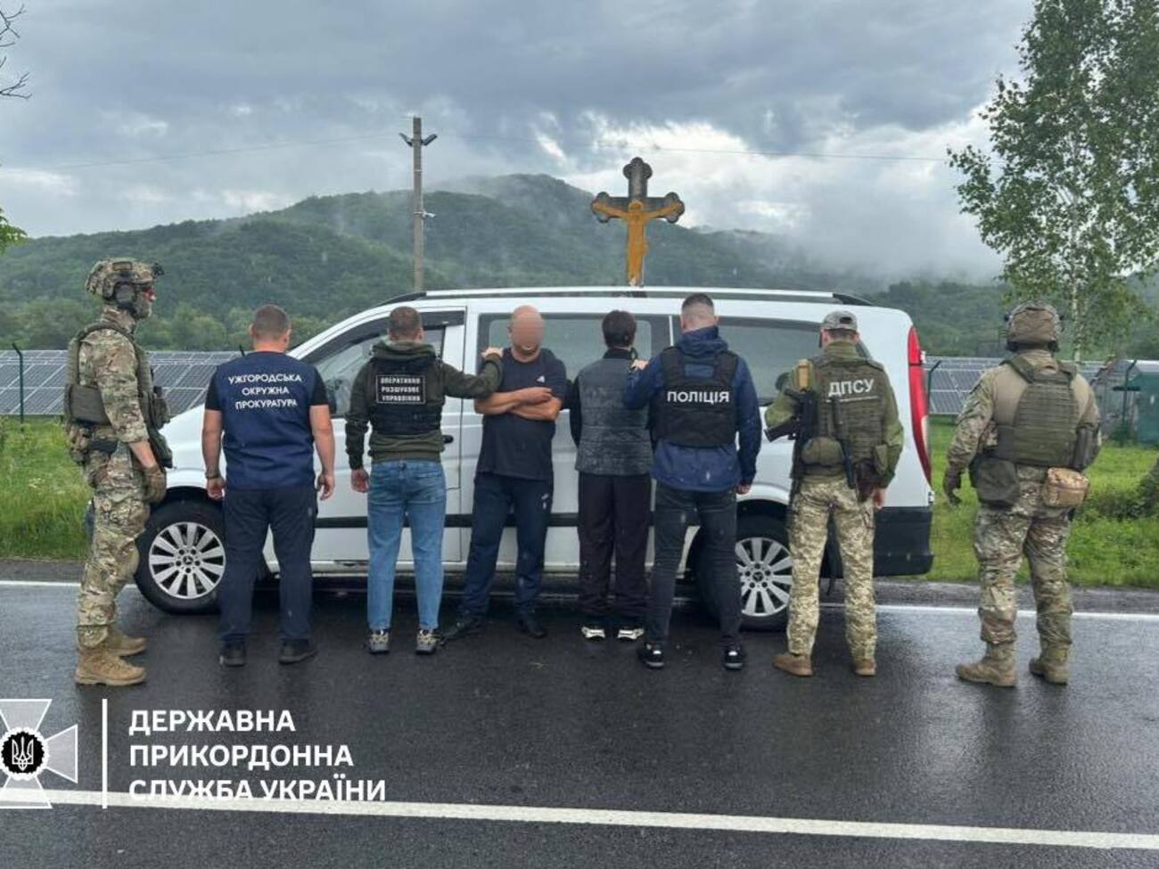 Власник готелю через соцмережі підшуковував охочих незаконно перетнути кордон зі Словаччиною