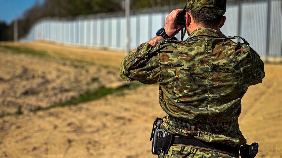 Рішення про залучення військової поліції до патрулювання кордону з Білоруссю ухвалили на тлі зростання кількості мігрантів, які намагаються потрапити в ЄС