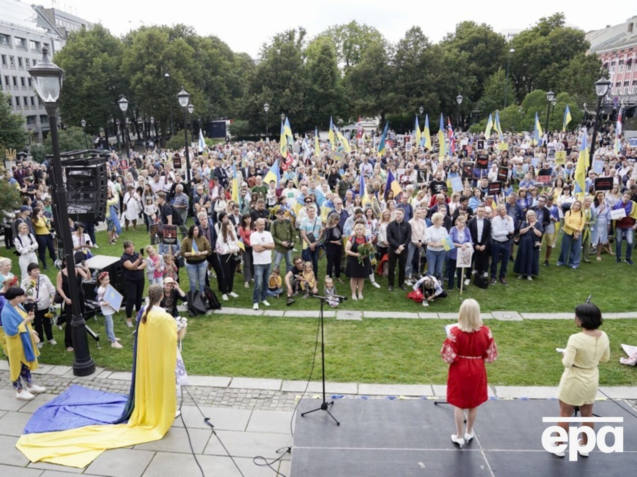 Количество украинских беженцев, которые хотят остаться в Норвегии, растет, отметили СМИ