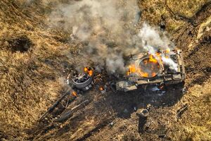 За даними Генштабу ЗСУ, особливо активно ворог атакує на покровському напрямку