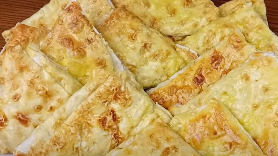 Выпекайте лаваши в духовке до корочки при 180 °С