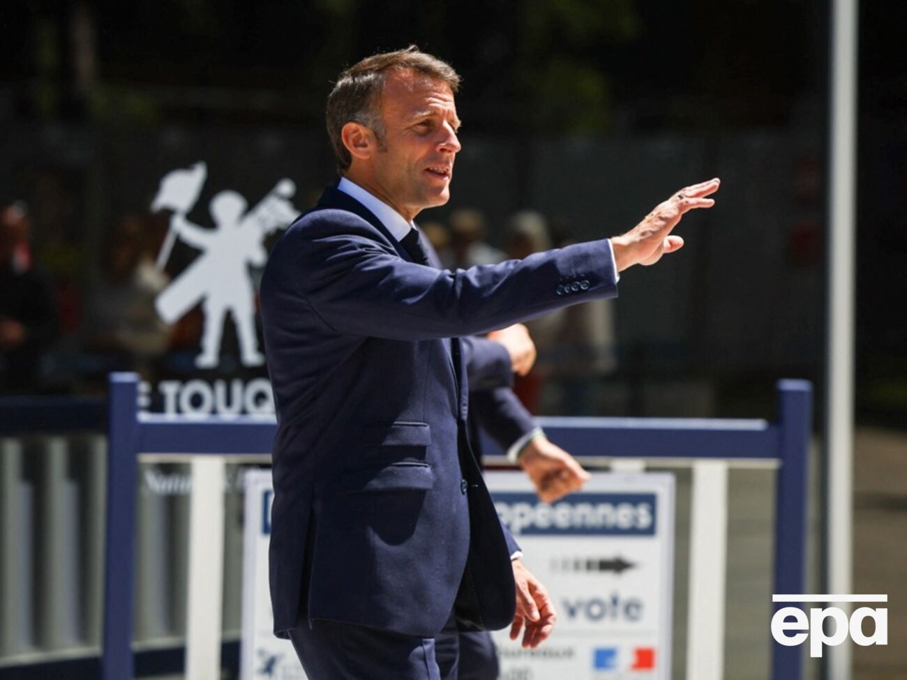 Результати виборів у Європарламент у Франції Макрон вважає такими, що "шокують"