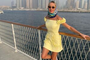 Рост Фроловой составляет 180 см