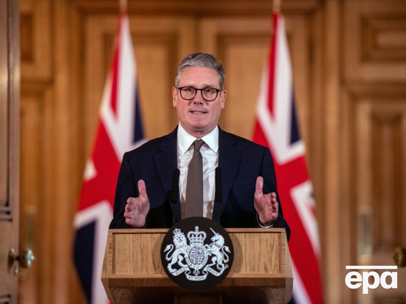 Украина сама решает, как использовать предоставленные ракеты – Стармер