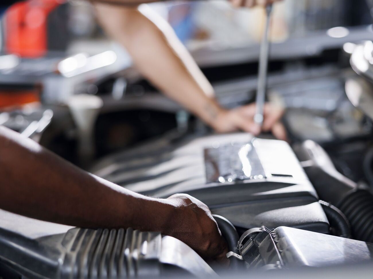 Київська компанія "Турбо Дизель Сервіс" спеціалізується на ремонті дизельних автомобілів усіх відомих марок і моделей