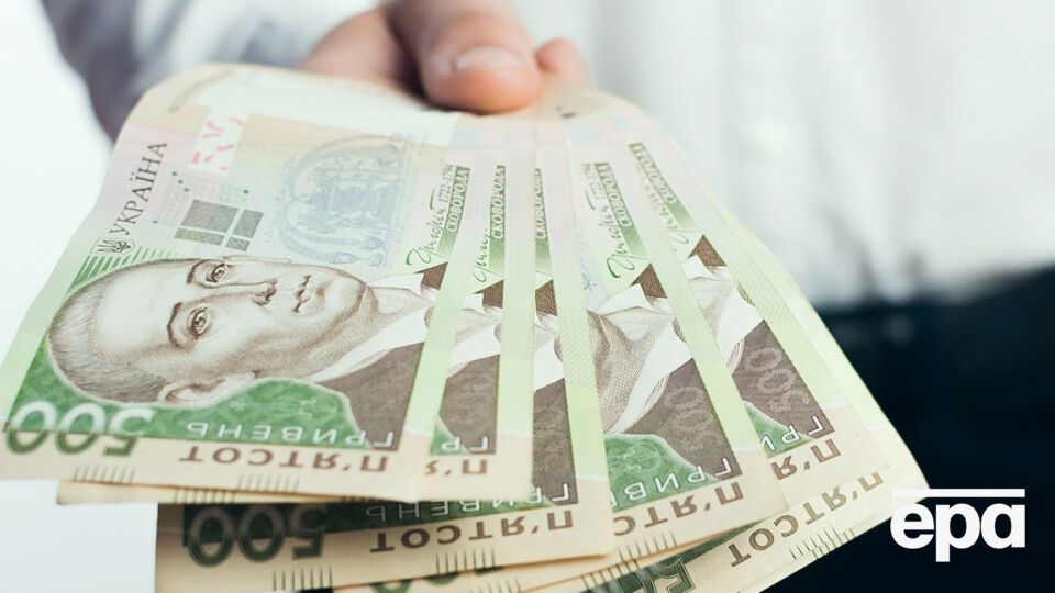 Официальный курс гривны на 10 июля Нацбанк установил на уровне 40,77 грн/$