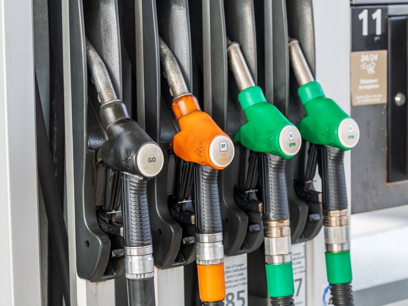 В Украине сейчас не такая ситуация, когда можно решать какие-то вопросы за счет высоких цен на топливо, считает аналитик консалтинговой компании "НафтаРинок"