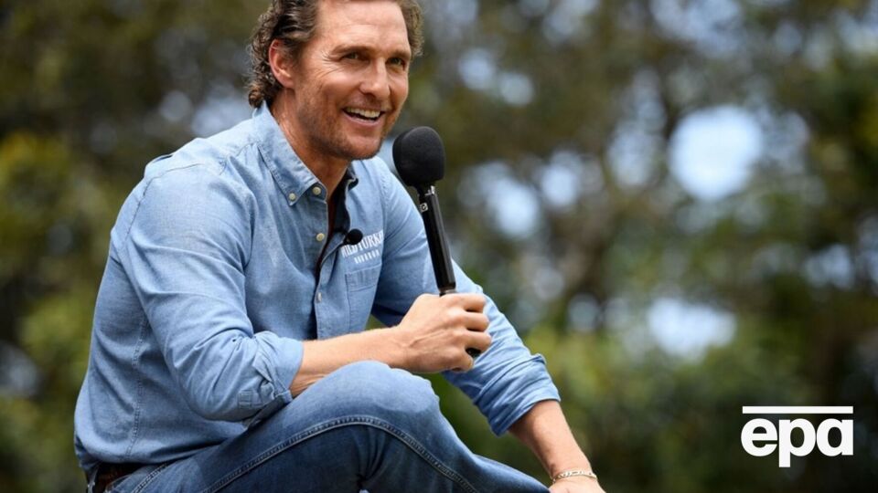 Макконегі не став уточнювати, за яких обставин його атакували бджоли