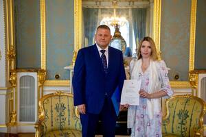 Победа Украины в войне против РФ остается главным приоритетом деятельности украинского посольства в Великобритании, отметил Залужный