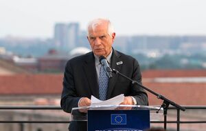 ЕС должен продолжать поддерживать Украину, чтобы сохранить ее независимость и обеспечить безопасность свободного мира, отметил Боррель