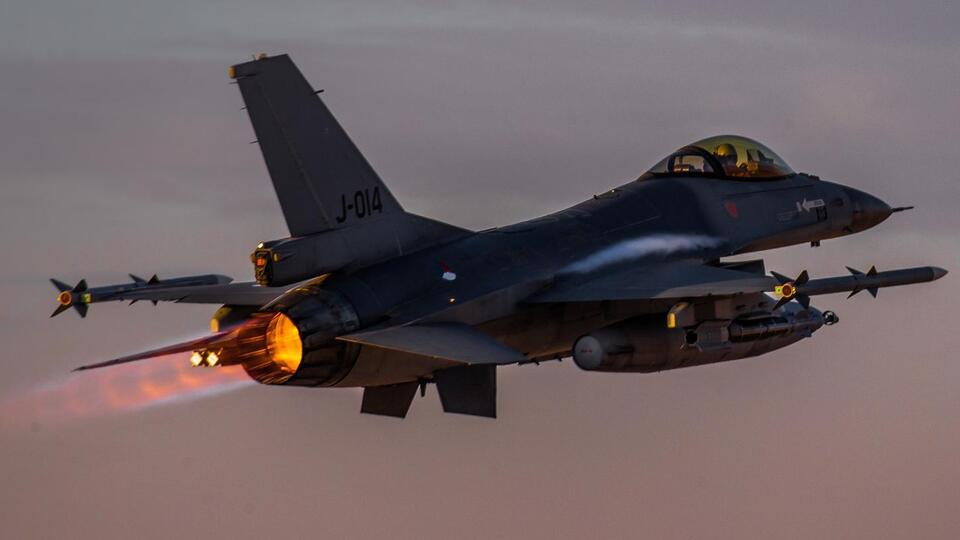 10 июля сообщалось, что сейчас идет передача Украине истребителей F-16 из Дании и Нидерландов