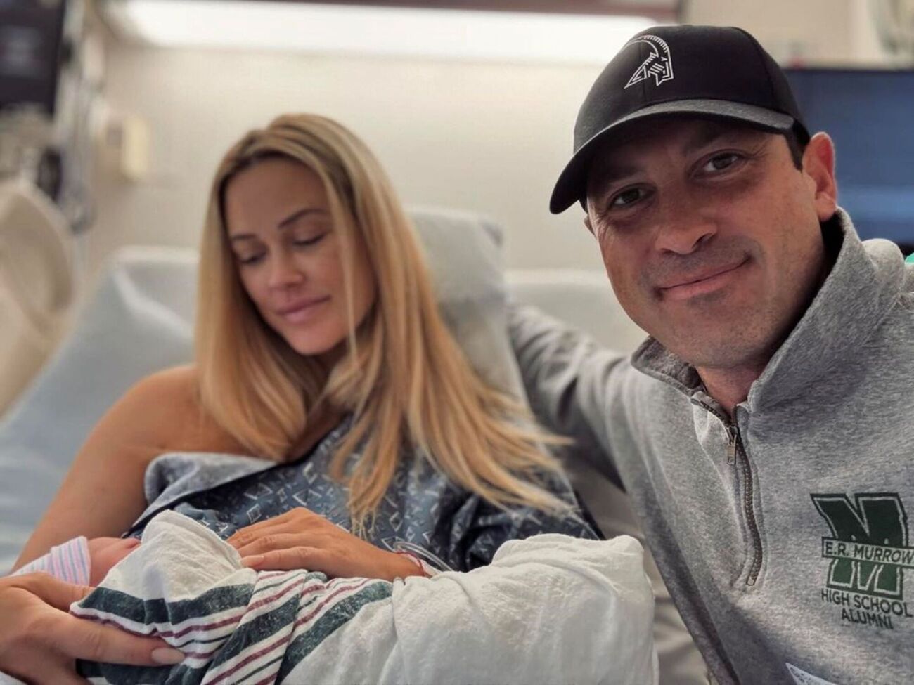 За словами Чмерковського, його дружина й новонароджений син почуваються ідеально