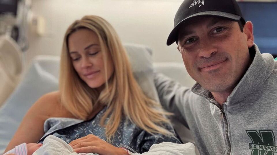 По словам Чмерковского, его жена и новорожденный сын чувствуют себя идеально