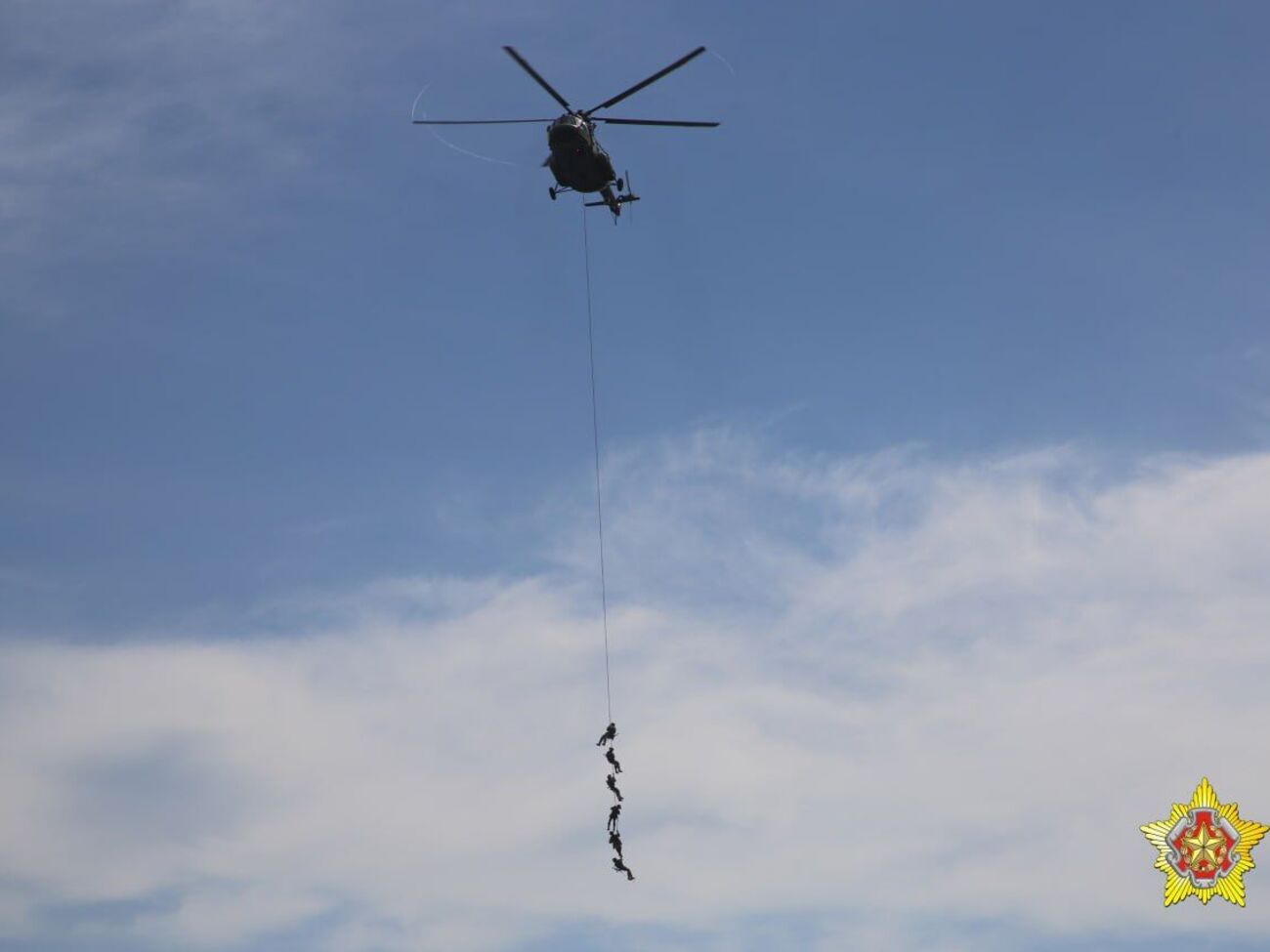 За даними ЦНС, білоруські силовики можуть вдатися до збройних провокацій, яким вони самі ж "успішно запобігатимуть", щоб показати китайським колегам свої можливості