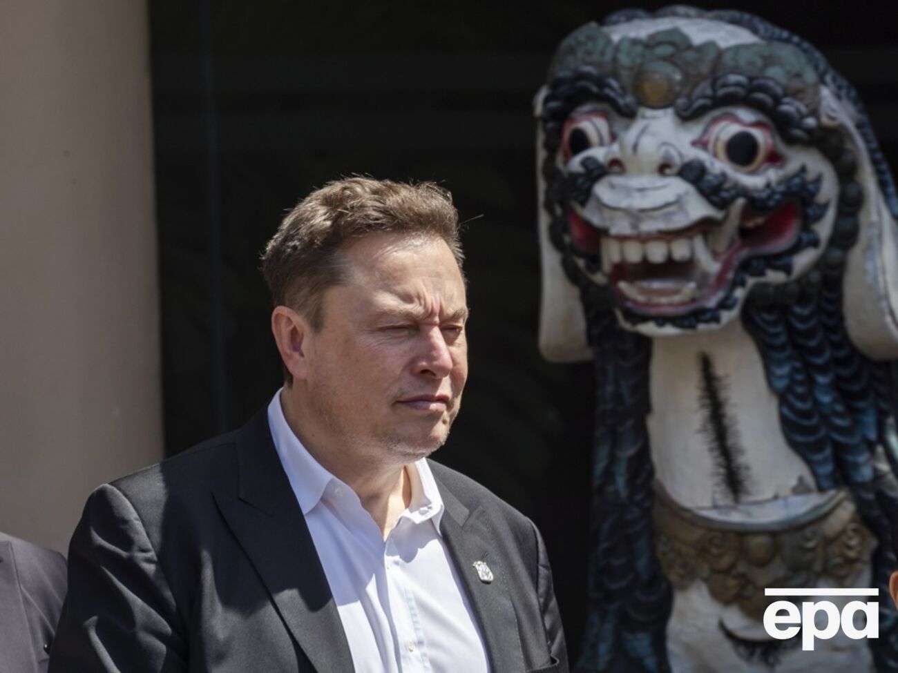 Маск казав, що Трамп телефонує йому без причини