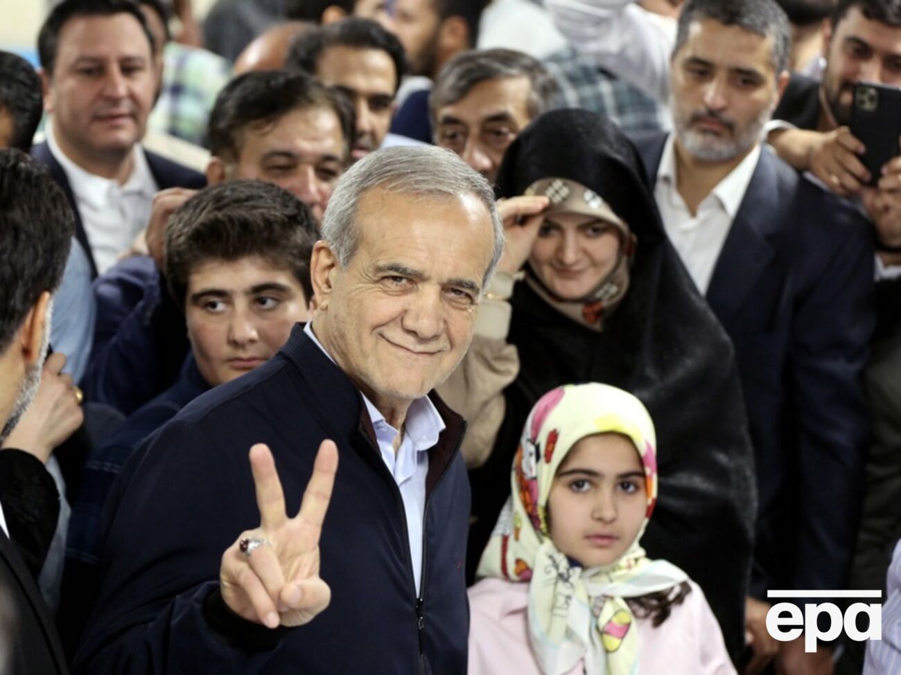 За словами Пезешкіана, він віддаватиме пріоритет співпраці з Росією