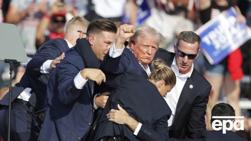 Подозреваемый в стрельбе в Трампа был зарегистрирован как избиратель-республиканец, пишет BBC