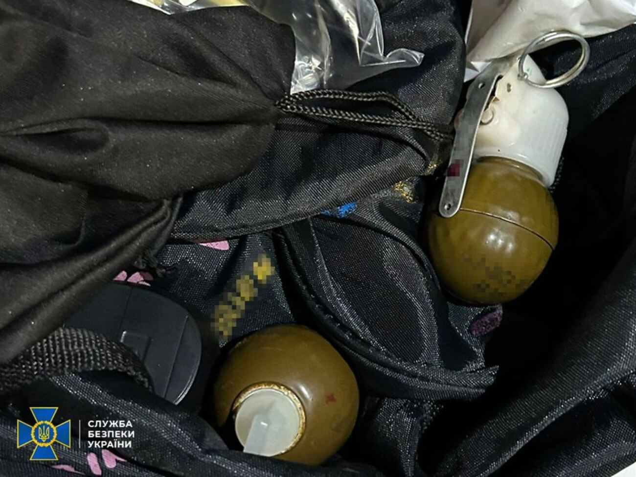Граната не попала в здание терцентра