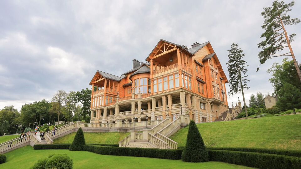 Усі надходження з парку "Межигір’я" тепер ітимуть до державного бюджету, повідомили в АРМА