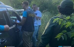 Следствие утверждает, что нардеп требовал взятку от главы сельского совета