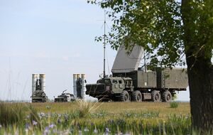 По информации разведки, подтверждено поражение радиолокационной станции и пусковых установок, рассказал Сырский