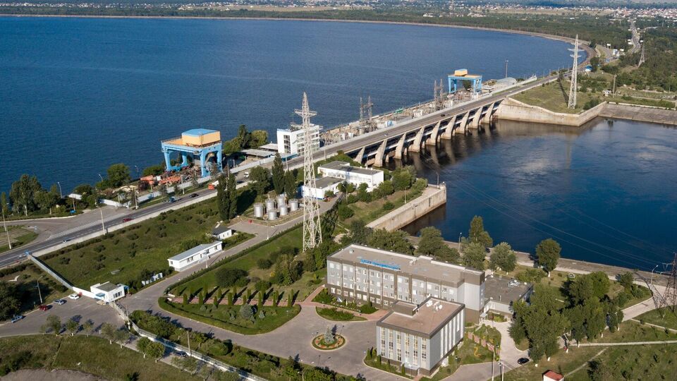 Даже в случае успешной ракетной атаки РФ на ГЭС может затопить лишь несколько подвалов в некоторых районах Киева, отметили в "Укргидроэнерго"