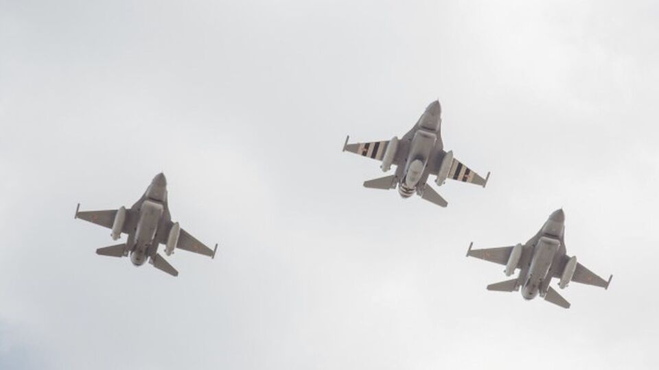 F-16 ВПС Румунії виконують тренувальні й патрульні місії винятково в національному повітряному просторі, зазначили в румунському міноборони