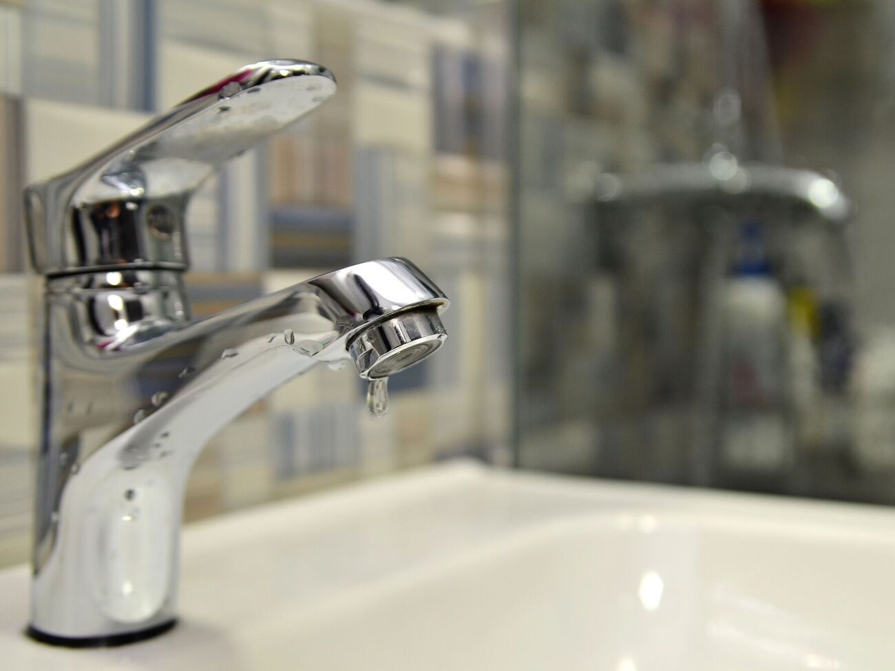 Жители двух районов Конотопа и села Подлипное будут получать воду по четыре часа дважды в сутки