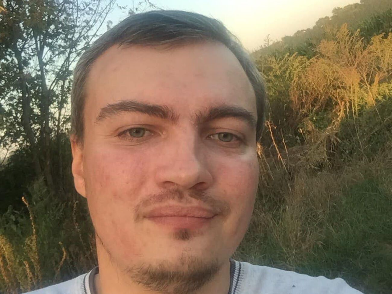 Весной 2022 года руководство "Укрэнерго" прикурило на бронежилетах, а осенью того же года семья Кудрицкого купила земельный участок. Бывают же такие совпадения!