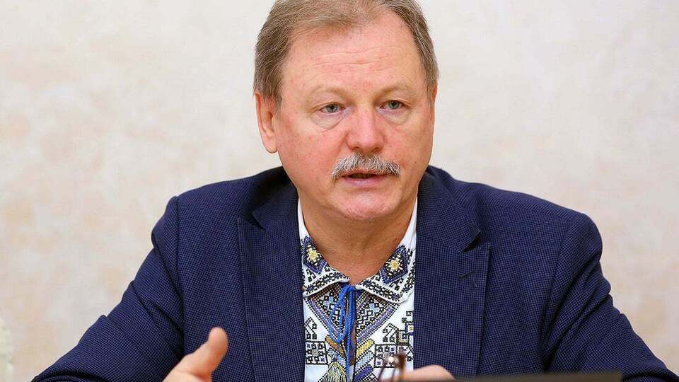 Горбачов пояснив, що дату початку навчального року прописано в законі